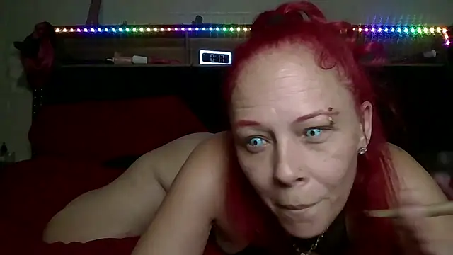 Snapshot of nikkibae33 chatting on 07/06/26, 07:16 nikkibae33 online show from 07/06/26, 07:16