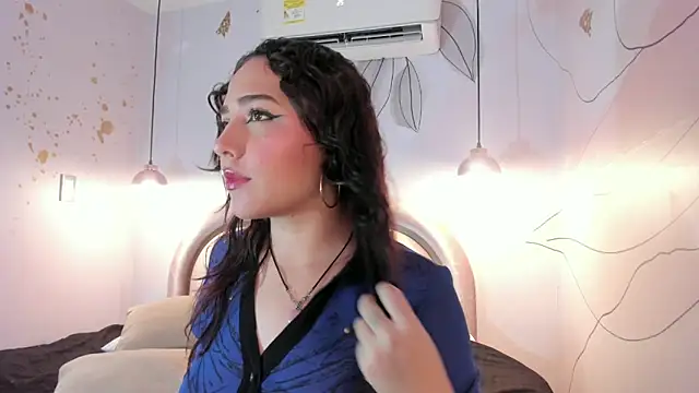 YaraShine online show from 01/07/26, 11:56