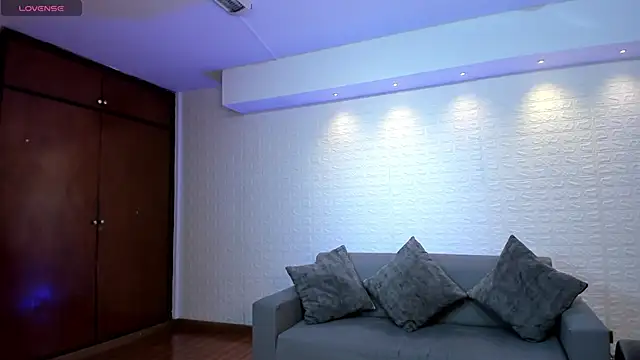 Saara Corraless online show from 03/07/26, 07:00