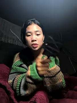 Lynly k2 online show from 01/14/26, 12:49