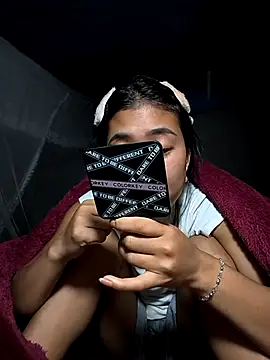 Lynly k2 online show from 02/19/26, 11:28