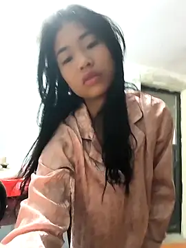 Lynly k2 online show from 02/24/26, 12:08