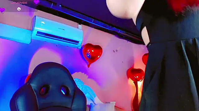 AnnaRouseQueen online show from 02/17/26, 08:37