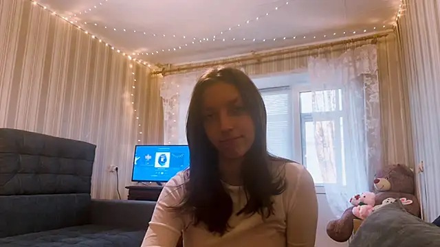 Snapshot of CarliBatas chatting on 11/09/25, 12:36 CarliBatas online show from 11/09/25, 12:36