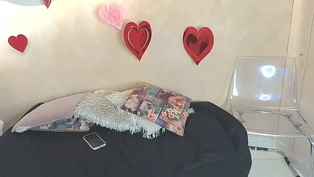 BellaRooux online show from 03/03/26, 11:49