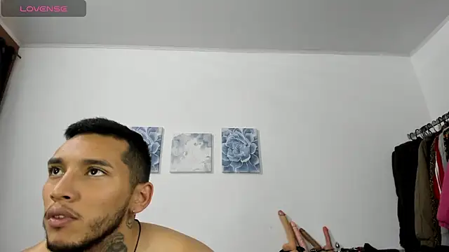 ariannawil online show from 12/16/25, 10:04