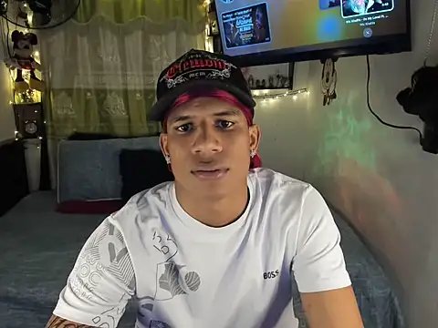 JUANBIGCOCK21CM online show from 06/24/26, 04:00