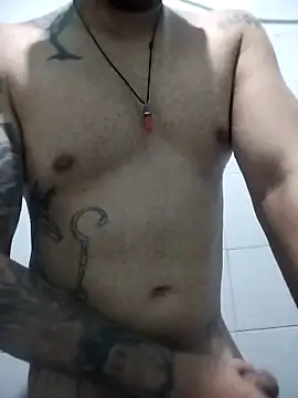 Snapshot of JHONNYACA28 chatting on 11/09/25, 07:56 JHONNYACA28 online show from 11/09/25, 07:56