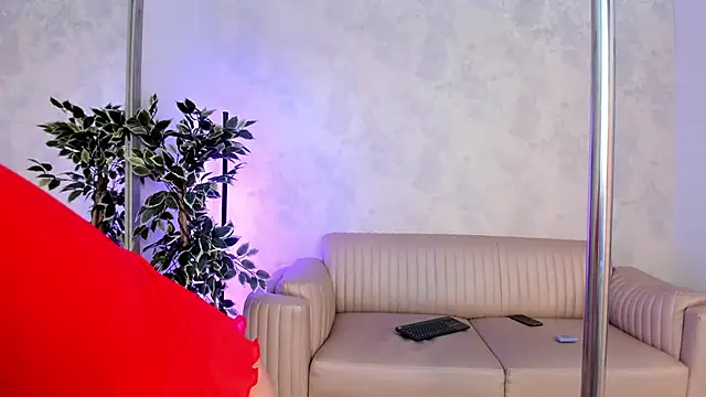 AnnaTylor online show from 02/04/26, 12:33