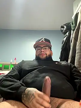 Snapshot of Daddyhonk chatting on 12/23/25, 02:20 Daddyhonk online show from 12/23/25, 02:20