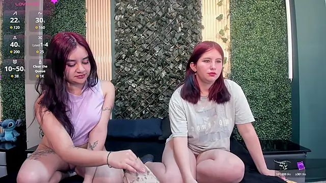 Snapshot of Lucy_and_Karoline chatting on 12/15/25, 12:53 Lucy and Karoline online show from 12/15/25, 12:53