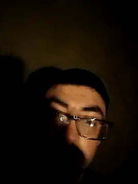 Snapshot of juliann_boy chatting on 02/03/26, 04:43 juliann boy online show from 02/03/26, 04:43
