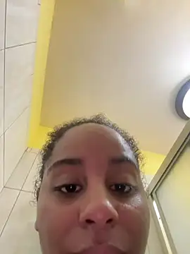 Nicolitalalinda online show from 03/02/26, 05:08