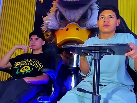 Tommy bigcock19 online show from 11/25/25, 12:16