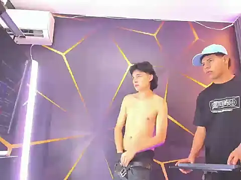 Tommy bigcock19 online show from 11/30/25, 07:29