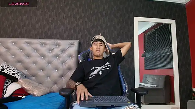 Vinackk online show from 11/26/25, 03:07