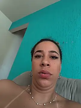 vivianeleoa online show from 08/06/26, 02:30