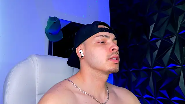 Maxwell Dupont online show from 01/11/26, 07:30