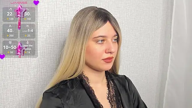 Snapshot of Cherry_B1isss chatting on 11/27/25, 08:44 Cherry B1isss online show from 11/27/25, 08:44