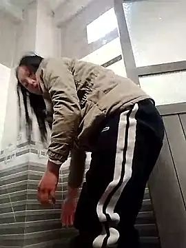 Yumiik2kk online show from 11/28/25, 12:57