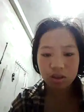 Yumiik2kk online show from 12/03/25, 09:02