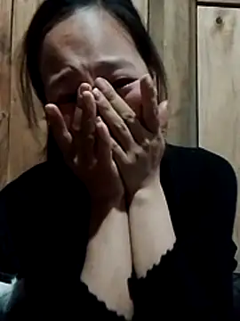 Yumiik2kk online show from 12/21/25, 11:50