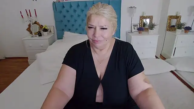 Snapshot of ByaStorm chatting on 09/10/25, 06:35 ByaStorm online show from 09/10/25, 06:35