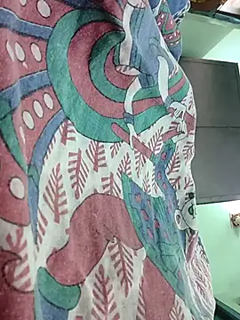 Snapshot of butterflydoll55sexolina chatting on 11/14/25, 01:04 butterflydoll55sexolina online show from 11/14/25, 01:04