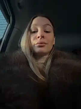 SashaCatt online show from 12/22/25, 11:29