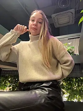 Snapshot of SashaCatt chatting on 02/15/26, 07:51 SashaCatt online show from 02/15/26, 07:51