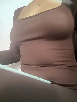 SCARLETT INK  online show from 04/13/26, 07:52