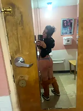 ValayaNoire online show from 11/09/25, 09:40