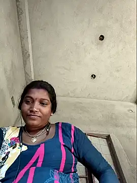 Snapshot of vipmonalisha chatting on 11/28/25, 02:58 vipmonalisha online show from 11/28/25, 02:58