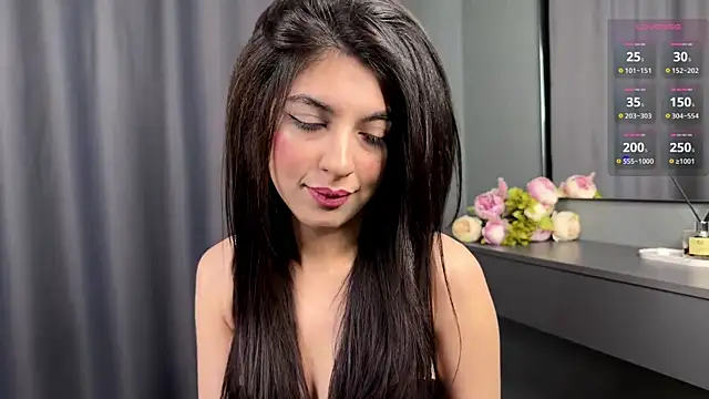 Snapshot of violettabernel chatting on 11/26/25, 09:32 violettabernel online show from 11/26/25, 09:32