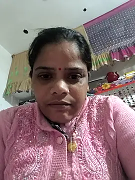 Snapshot of Hot_suini chatting on 12/16/25, 02:55 Hot suini online show from 12/16/25, 02:55