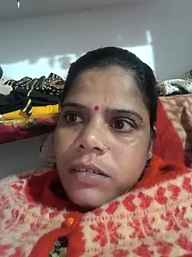 Snapshot of Hot_suini chatting on 12/19/25, 06:42 Hot suini online show from 12/19/25, 06:42