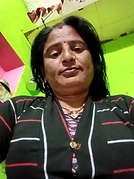 Quin love143 online show from 11/15/25, 11:10