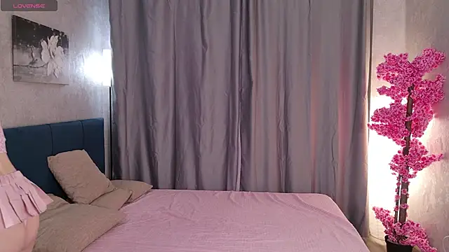 Pinky poetry online show from 11/17/25, 09:20