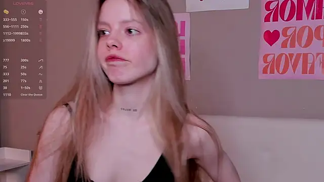 TiffinyMergist online show from 11/23/25, 07:24