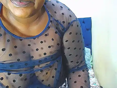 BMWWWXXX online show from 12/17/25, 10:21