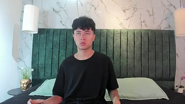 Noah dupont  online show from 12/04/25, 11:52