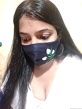 Snapshot of Honeya96 chatting on 11/23/25, 05:13 Honeya96 online show from 11/23/25, 05:13