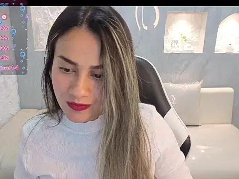 Liat White Tx online show from 11/24/25, 01:11