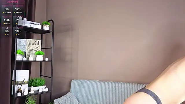 EmilyVale online show from 04/05/26, 03:09