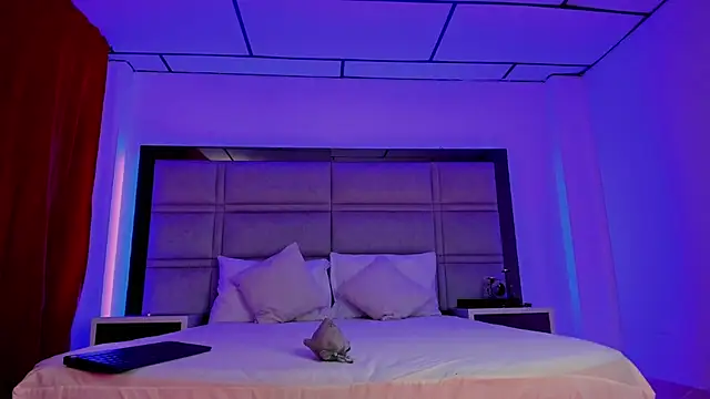 Snapshot of Maximo_king25 chatting on 11/27/25, 04:03 Maximo king25 online show from 11/27/25, 04:03