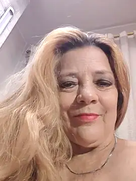 karlaanqui1 online show from 05/25/26, 11:16