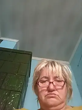 Snapshot of MilaTamila456 chatting on 11/22/25, 08:57 MilaTamila456 online show from 11/22/25, 08:57