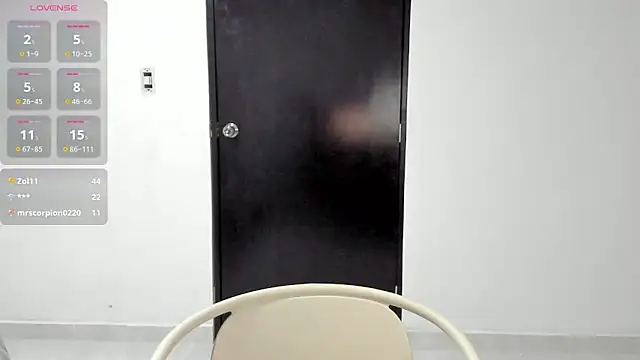 Snapshot of _sweetBlair_ chatting on 12/21/25, 08:54 sweetBlair online show from 12/21/25, 08:54