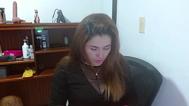 dayan hanks online show from 04/17/26, 02:25