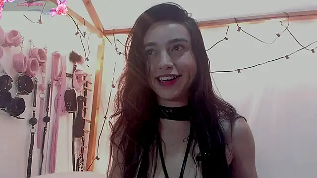 Snapshot of _Ashley_777 chatting on 12/17/25, 02:17 Ashley 777 online show from 12/17/25, 02:17